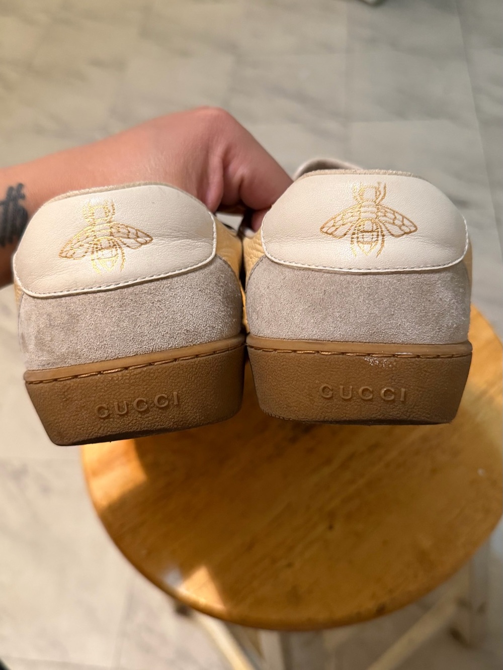 Gucci Cream & Beige Low-Top Sneakers with Green and Red Web - Picture 4 of 14